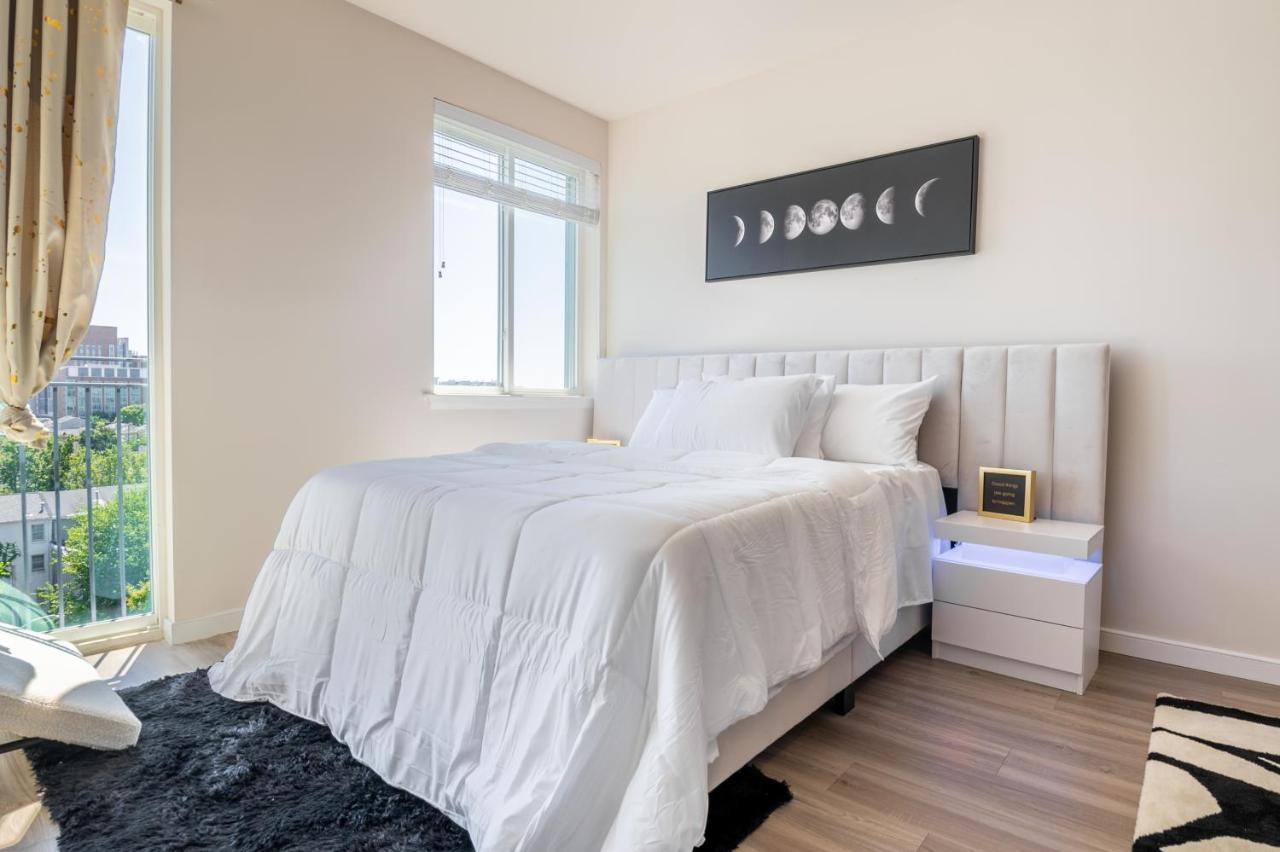 Luxury Penthouse Studio With View *