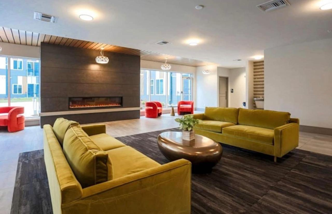 Luxury Penthouse Studio With View *